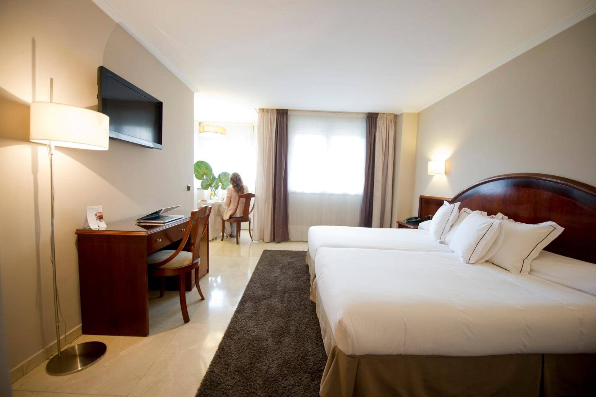 Hotel San Pedro Langreo Esterno foto