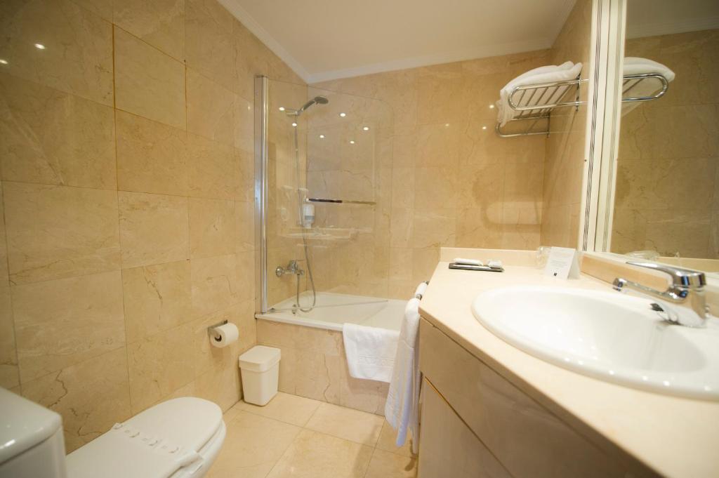 Hotel San Pedro Langreo Camera foto